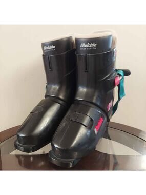 Raichle Switzerland 80 Women's US 9.5 Medium Mondopoint 26.5 307mm Ski Boots